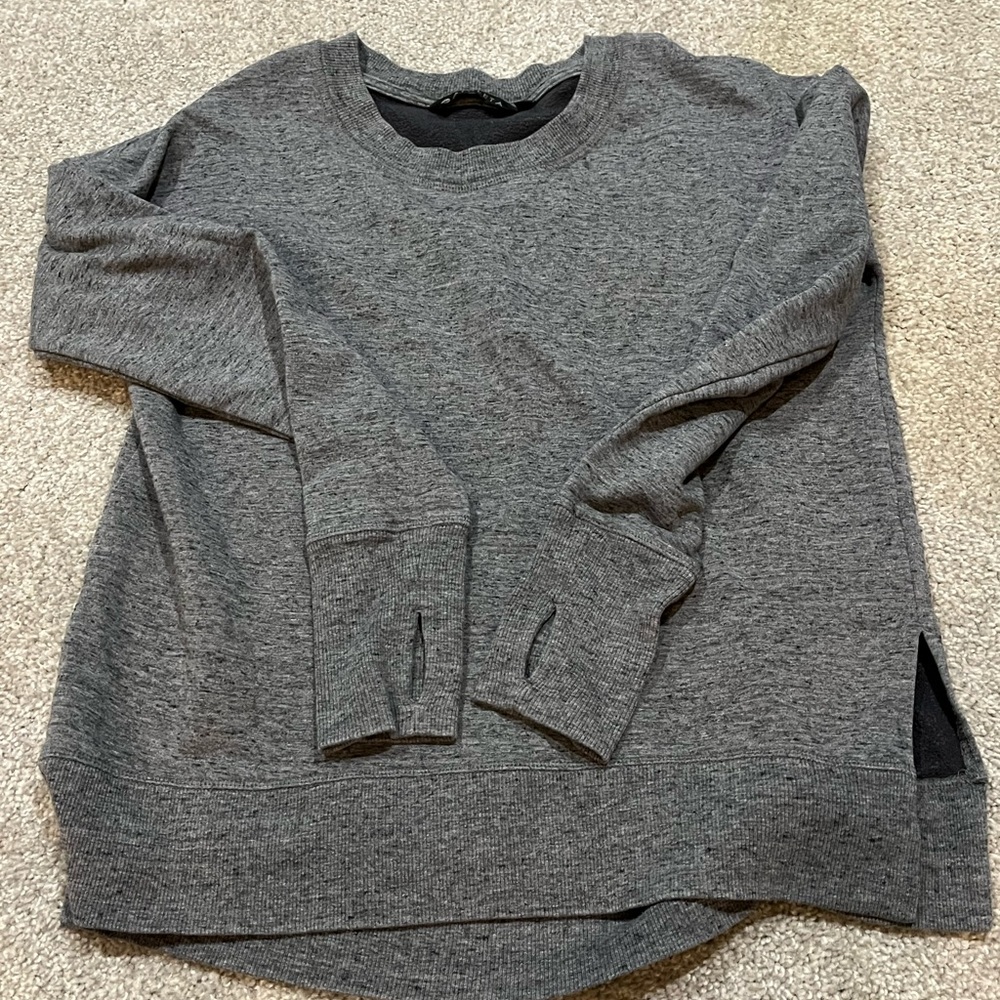 Athleta women’s grey crewneck sweatshirt, thumb holes, size S